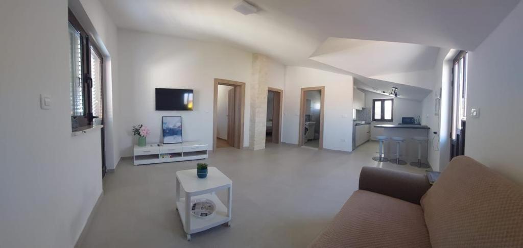 Apartments Boljat Trogir Exterior photo
